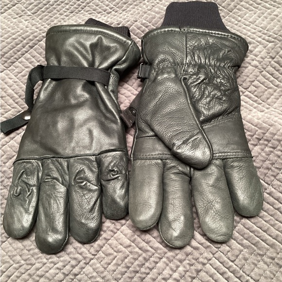 Hawkeye unisex black leather cold/wet gloves, size L.      113 - Picture 2 of 4